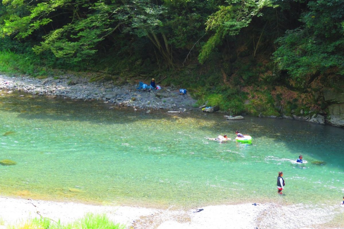 穴吹川