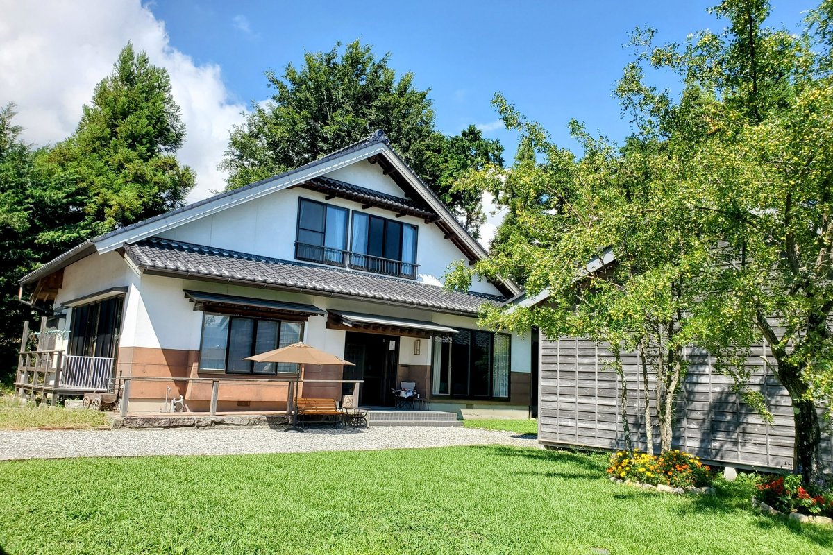 Japan summer travel guide – Mori no Kyuka Hana Alps View House in Nagano