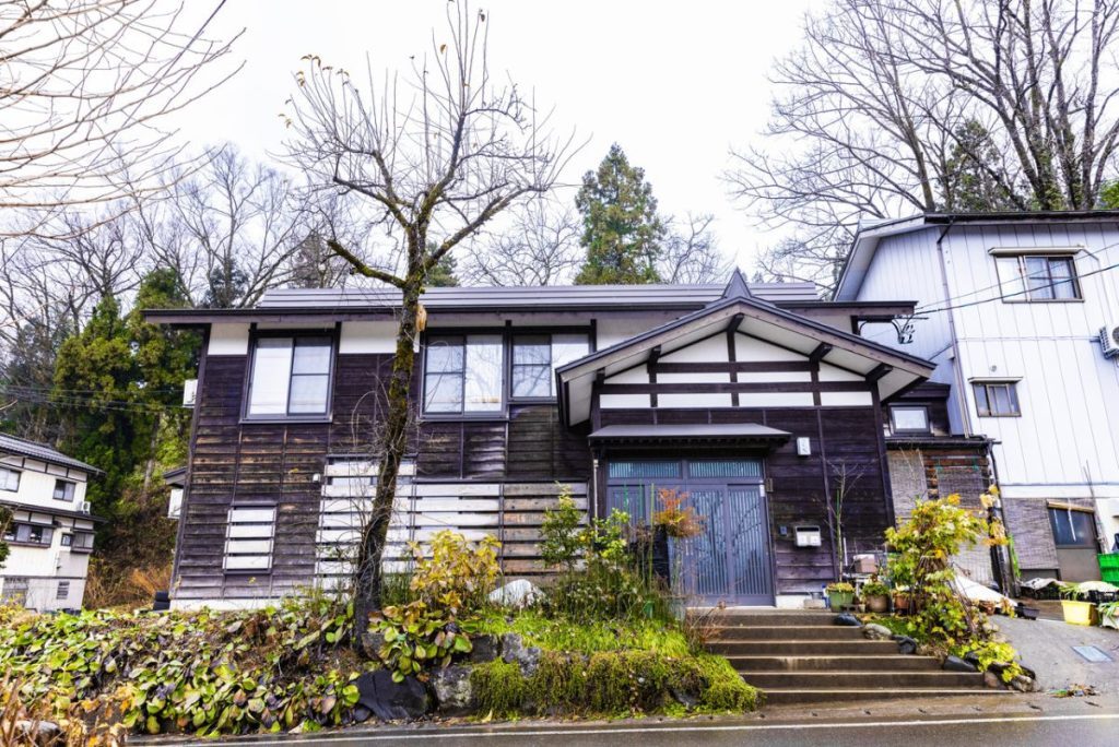 Yamakoshi Hyakusho-ya Sandayu farm guesthouse in Nagaoka, Niigata